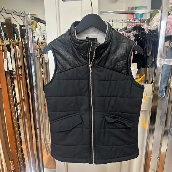 🖤 City Chic: Monrow Flatiron Puffer Vest w/ Faux Leather Trim – NWT Size S 🖤 - Picture 6 of 11